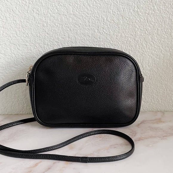 Longchamp Handbags - LONGCHAMP || Vintage Leather Purse